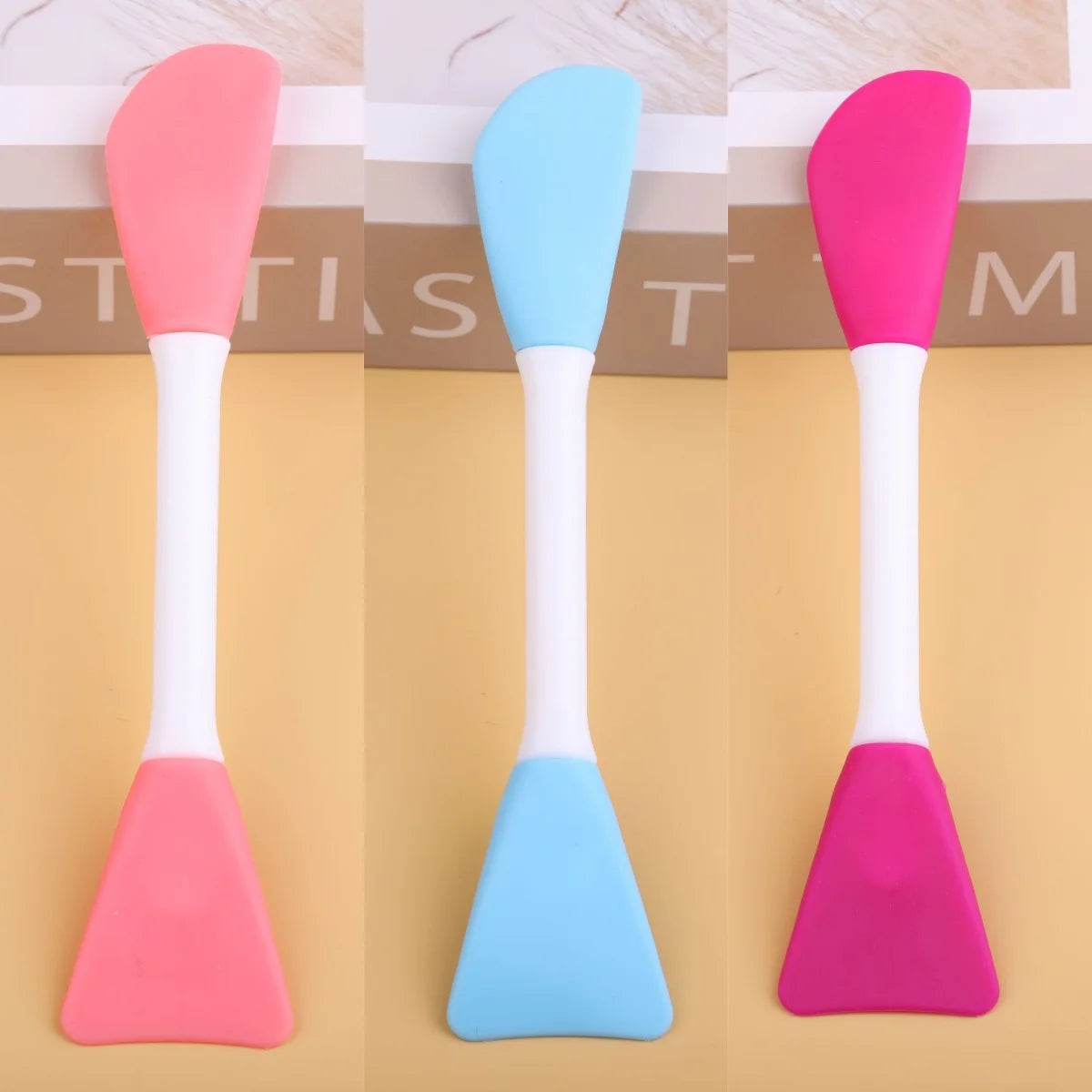 Facial Mask Brush – Double-Ended Silicone & Soft Bristles